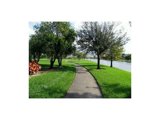 Building Photo - 6740 NW 105th Ln