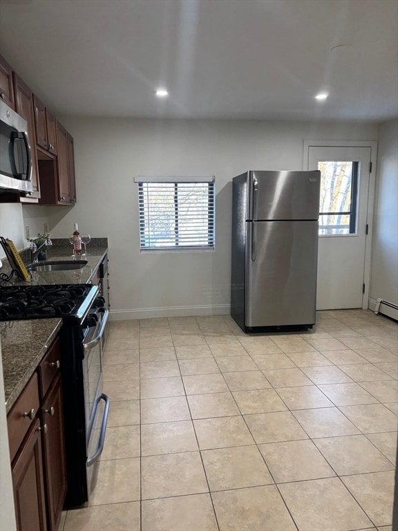 Building Photo - 146 Willow St