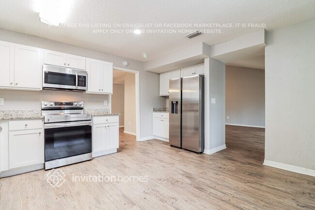 Building Photo - 6212 Eaglebrook Ave