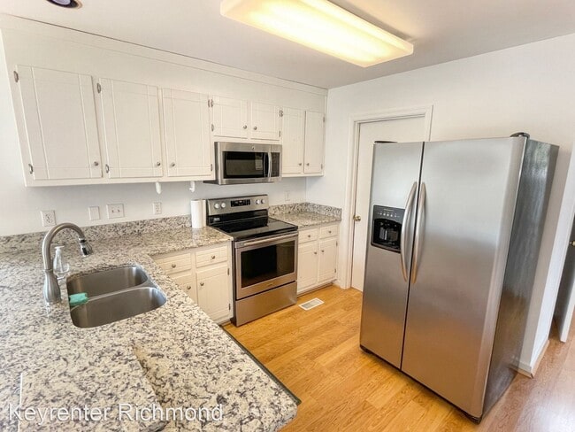 Building Photo - 3 br, 2.5 bath House - 400 Village Gate Dr