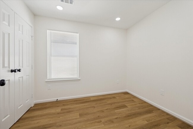 Building Photo - 9913 Porto Rico Rd