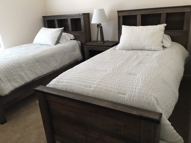 Building Photo - 1438 Chelsea Dr