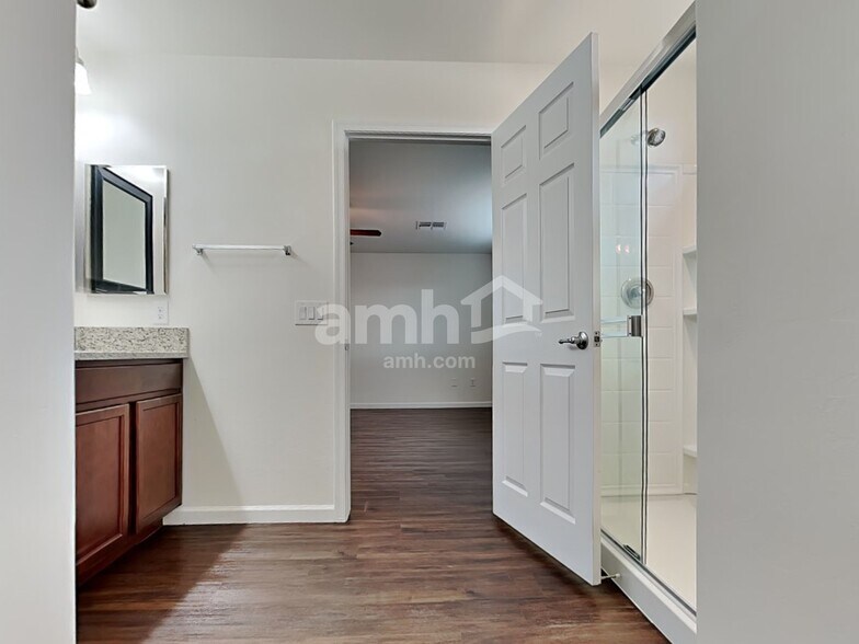 Building Photo - 6426 E Boldin Dr