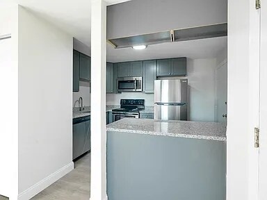Building Photo - 38 Bayview Ter