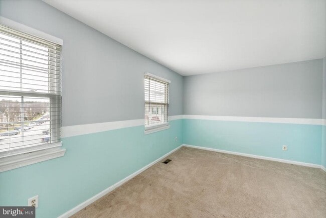 Building Photo - 16250 Taconic Cir