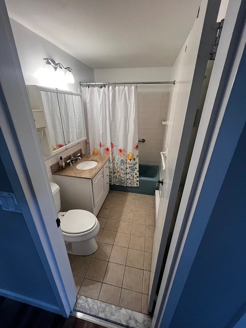 Building Photo - 1321 Worcester Rd