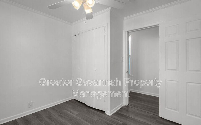 Building Photo - 612 W 42nd St