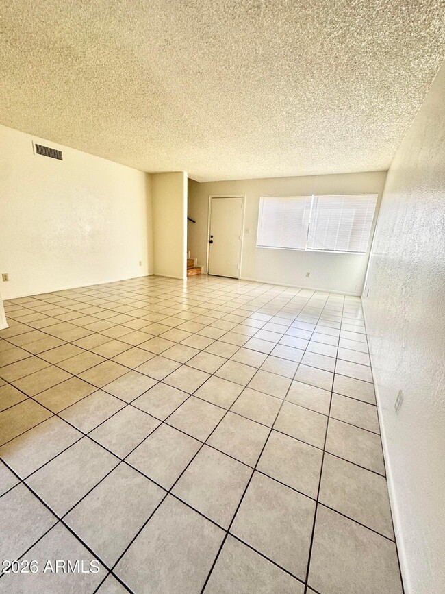 Building Photo - 615 S 3rd St