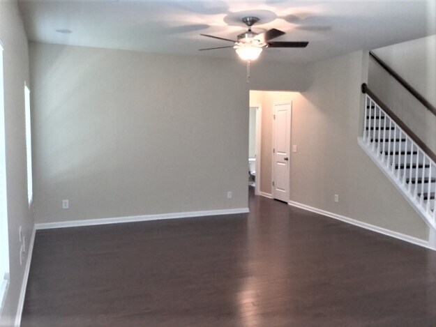 Building Photo - 5455 Kings River Dr