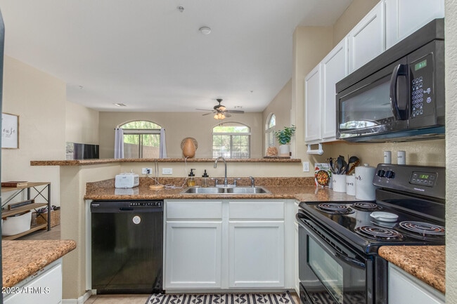 Building Photo - 457 N 169th Ave