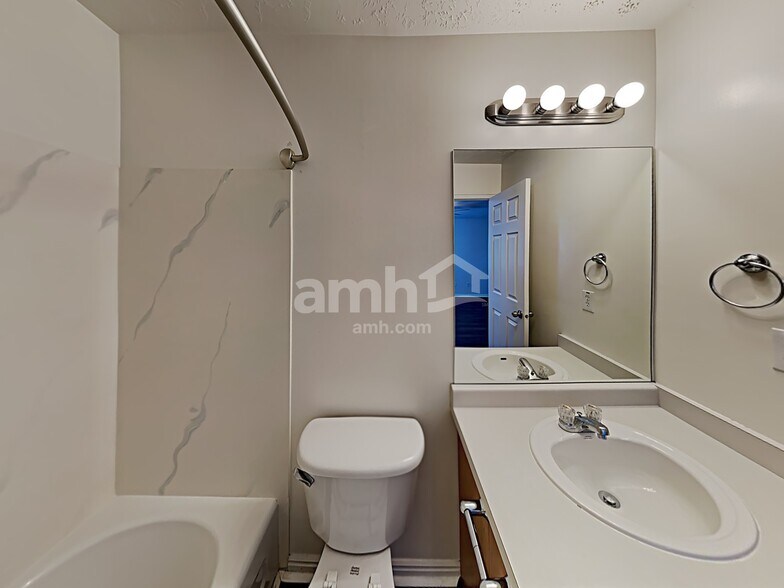 Building Photo - 368 W 13165 S