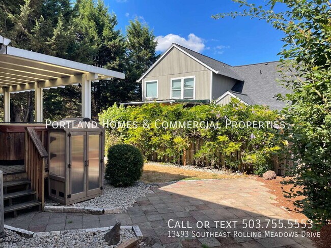 Building Photo - 13493 SE Rolling Meadows Dr