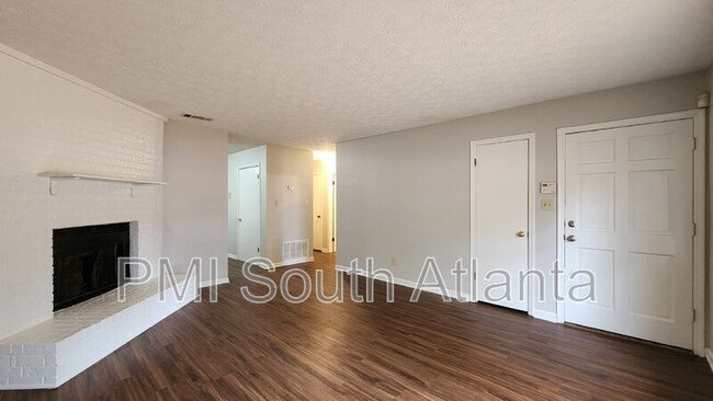 Building Photo - 634 Morton Ct