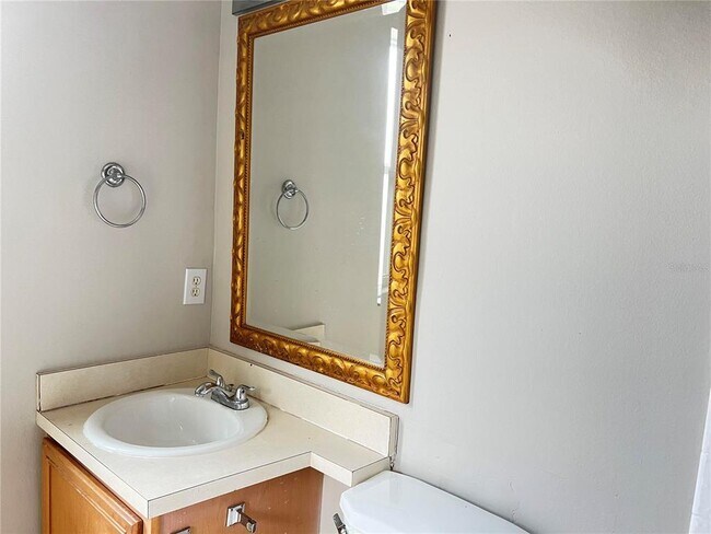 Building Photo - 10452 Blackmore Dr