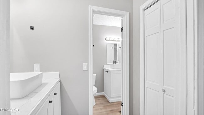 Building Photo - 1028 Spring Ave