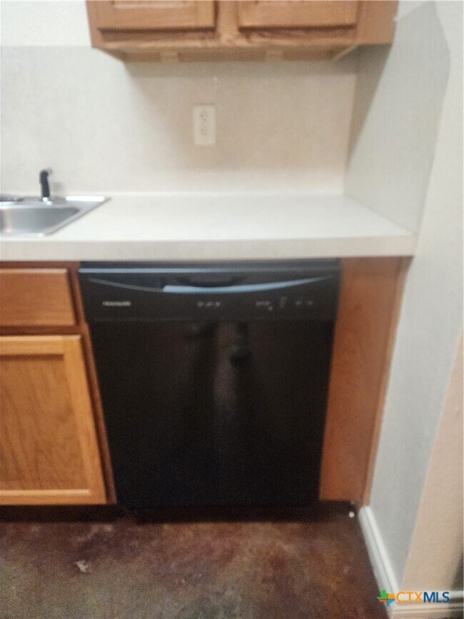 Building Photo - 1307 Cavalry Ln