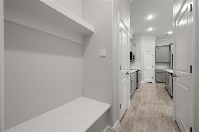 Building Photo - 2333 Spg Pk Blvd