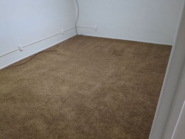 Building Photo - 8177 S Darin St