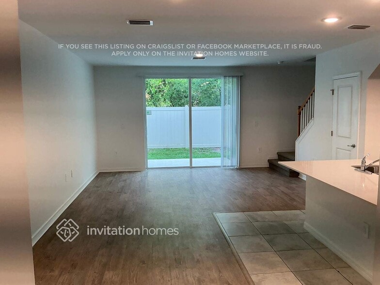 Building Photo - 9310 Cadence Ct