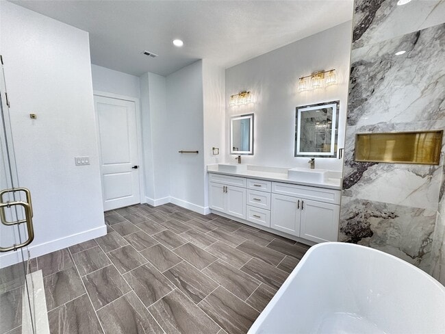 Building Photo - 3037 Rd 66124