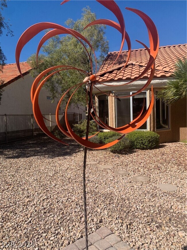 Building Photo - 2924 Crown Ridge Dr