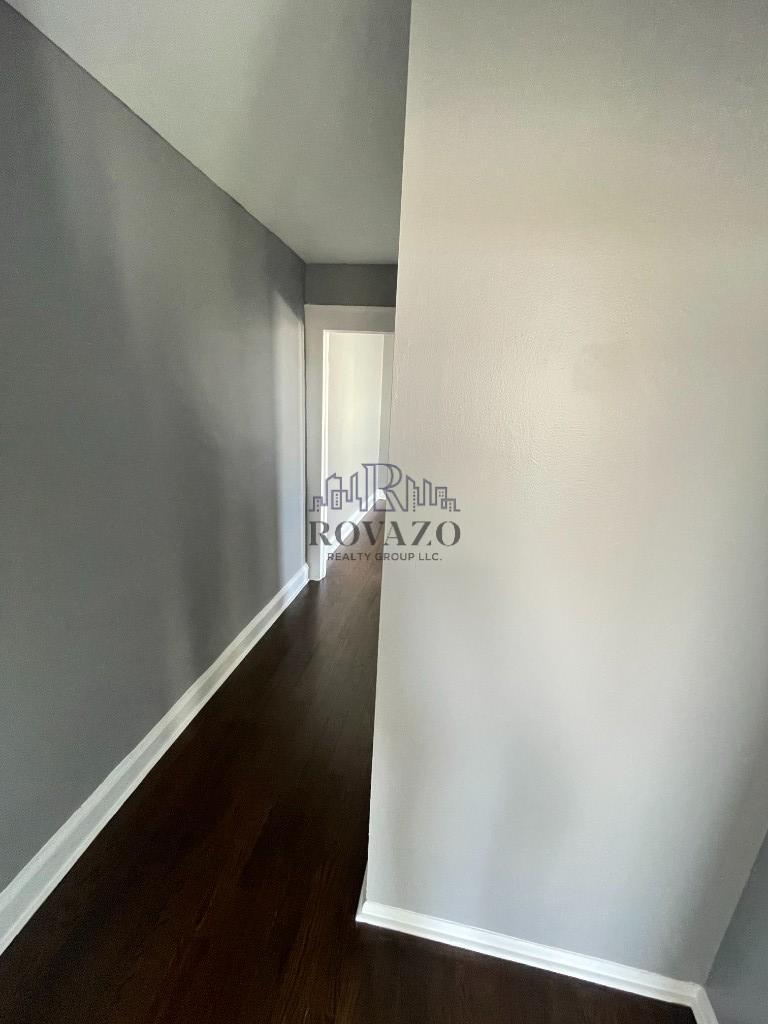 Building Photo - 484 N 12th St