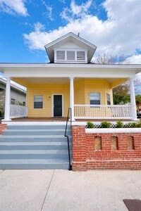 Building Photo - 2507 N Armenia Ave