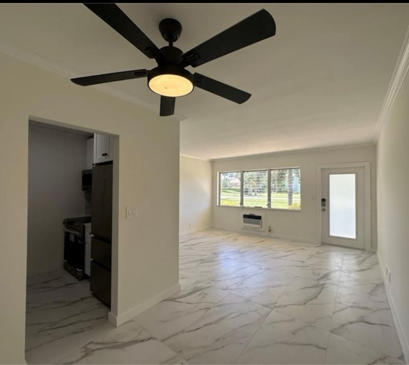 Building Photo - 473 12th Ave S