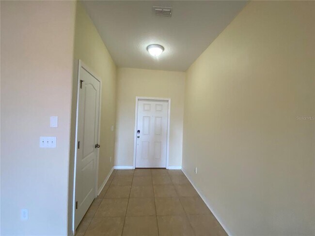 Building Photo - 11903 Greengate Dr