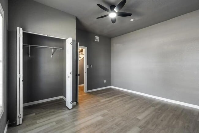 Building Photo - 1320 W Frisco St