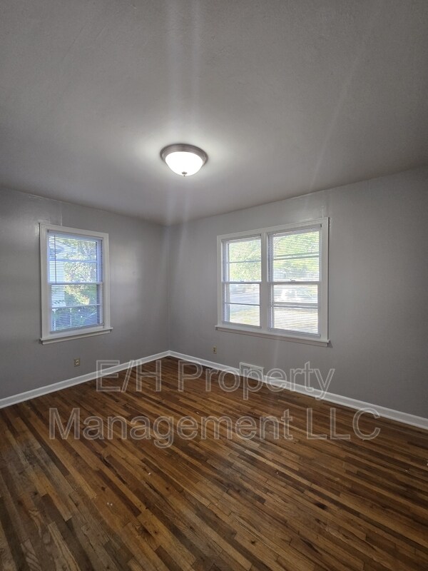 Building Photo - 1128 S Quentin St