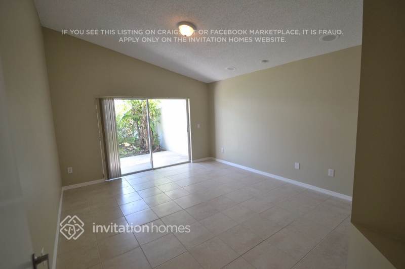 Building Photo - 2033 NW 178th Way
