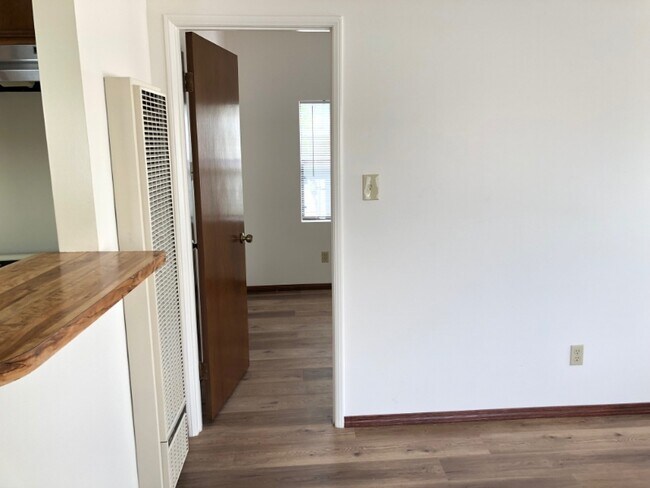 Building Photo - 1849 Junipero Ave