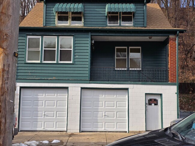 Building Photo - 4 Bedroom House for Rent in Shaler Schools !