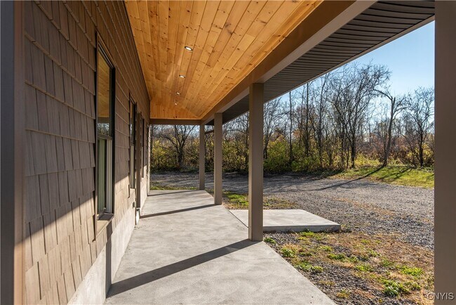 Building Photo - 118a Kirkland Ave