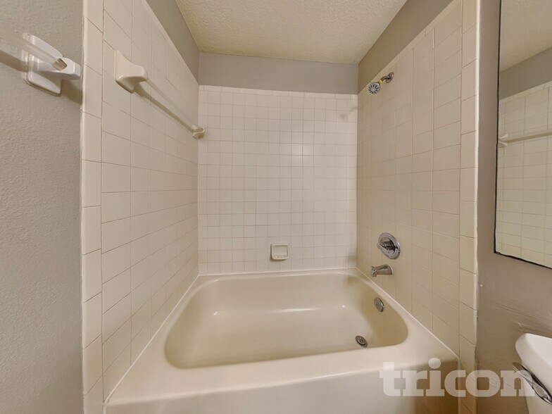 Building Photo - 34418 Smart Dr