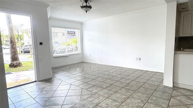 Building Photo - 511 NW 82nd Ave