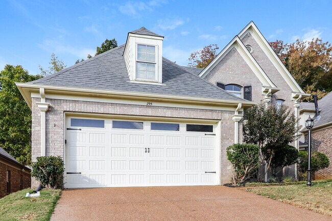 Building Photo - 295 Garden Springs Dr