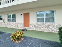 Building Photo - Available MAY 2025 Fully Furnished Turn Ke...