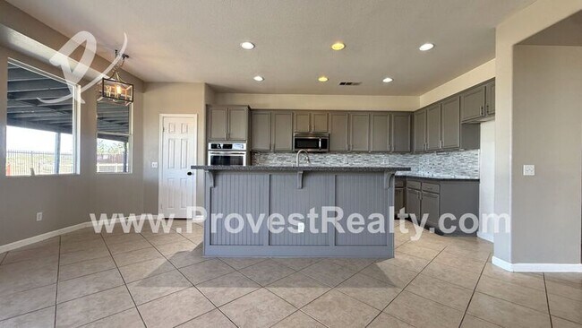 Building Photo - 9115 Honeysuckle Ave