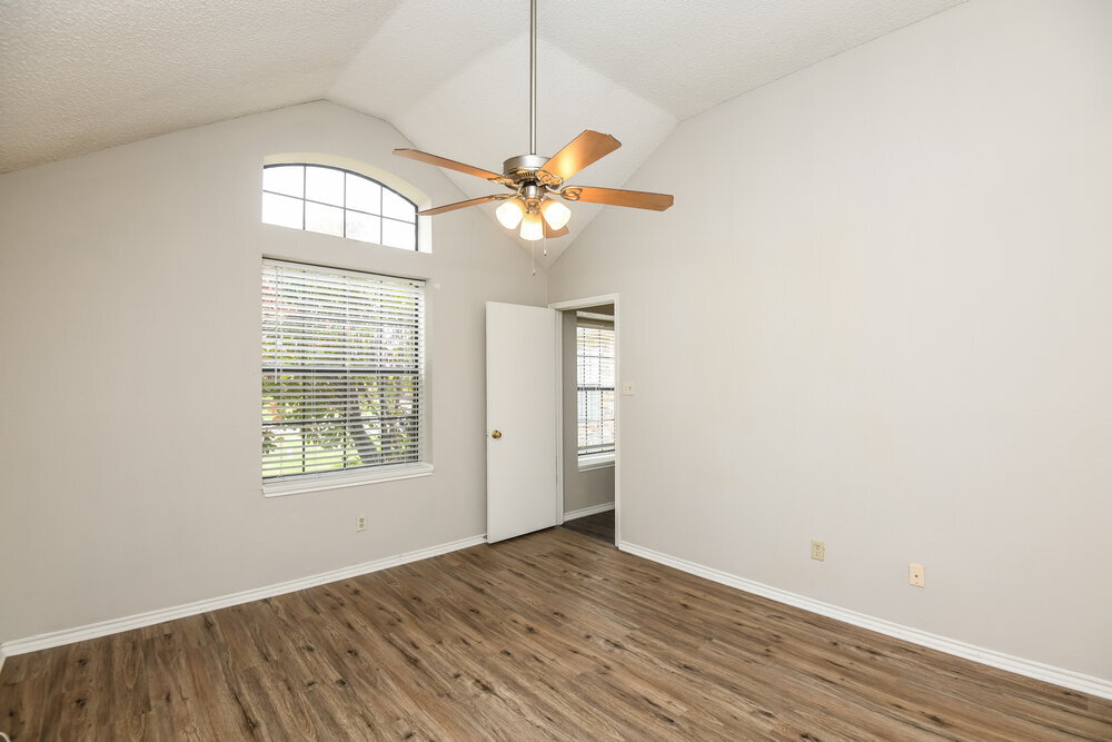 Building Photo - 4702 Waxwing Dr