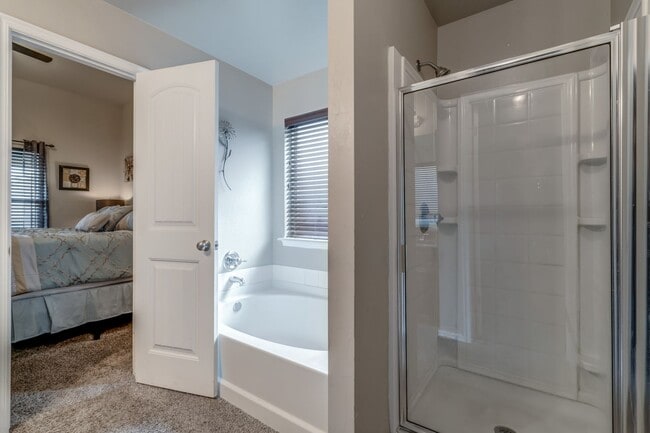 Building Photo - Deer Creek Schools