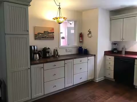 Kitchen - 23166 Bridgeway Ct E