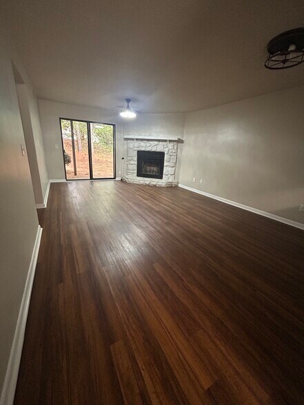 Building Photo - 405 Harbison Blvd