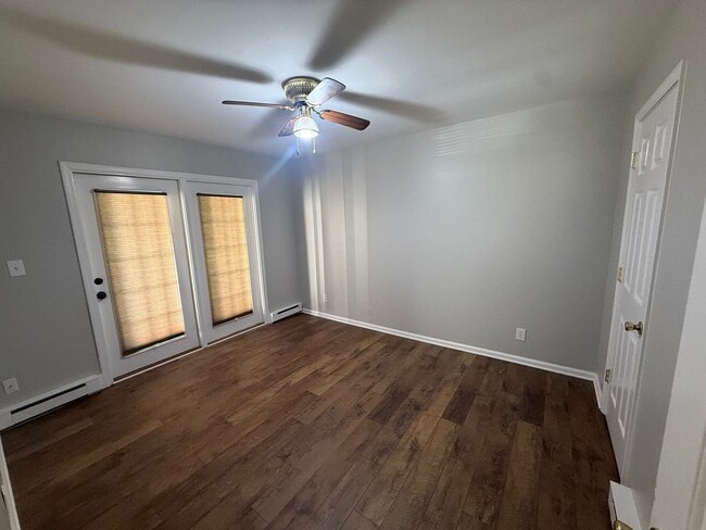 Building Photo - 3475 Pimlico Pkwy