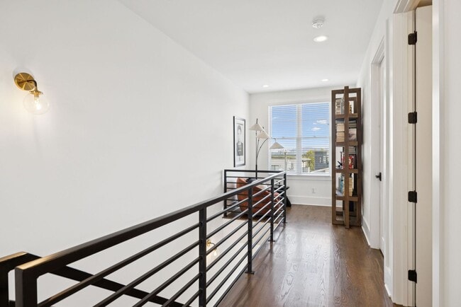 Building Photo - Experience elevated living in this beautifully crafted brick residence located in the heart of Ed...