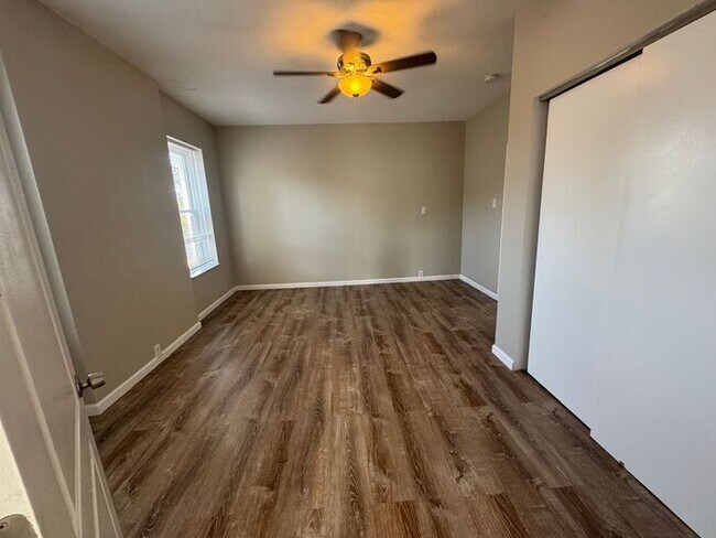 Building Photo - Freshly Rehabbed Upper Unit