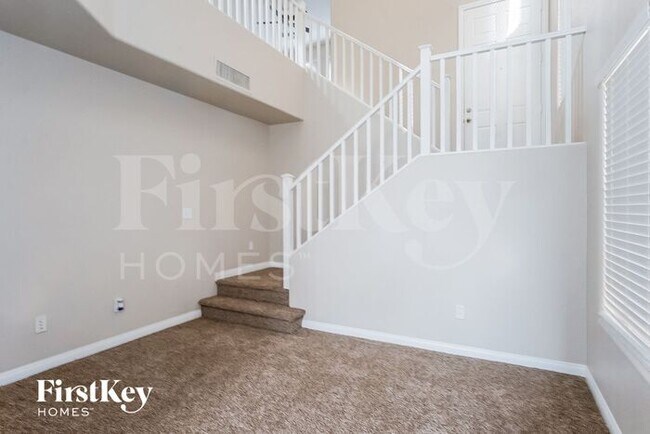 Building Photo - 9518 Summer Furnace St