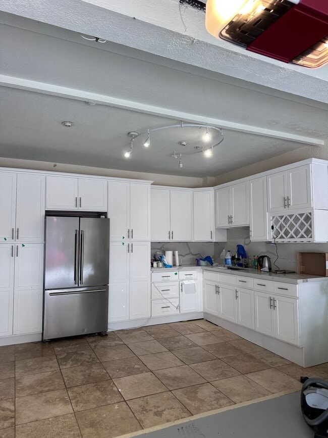 Building Photo - $5,500/month – Spacious Daly City Home for Rent
