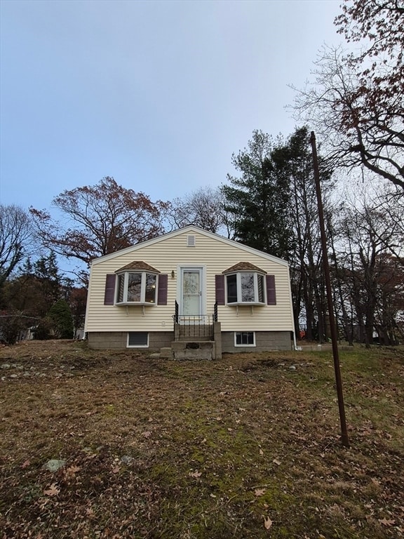 Building Photo - 5 Lakeview Ave